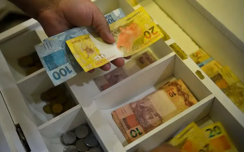 Especialistas alertam para impacto de possíveis cortes na Previdência