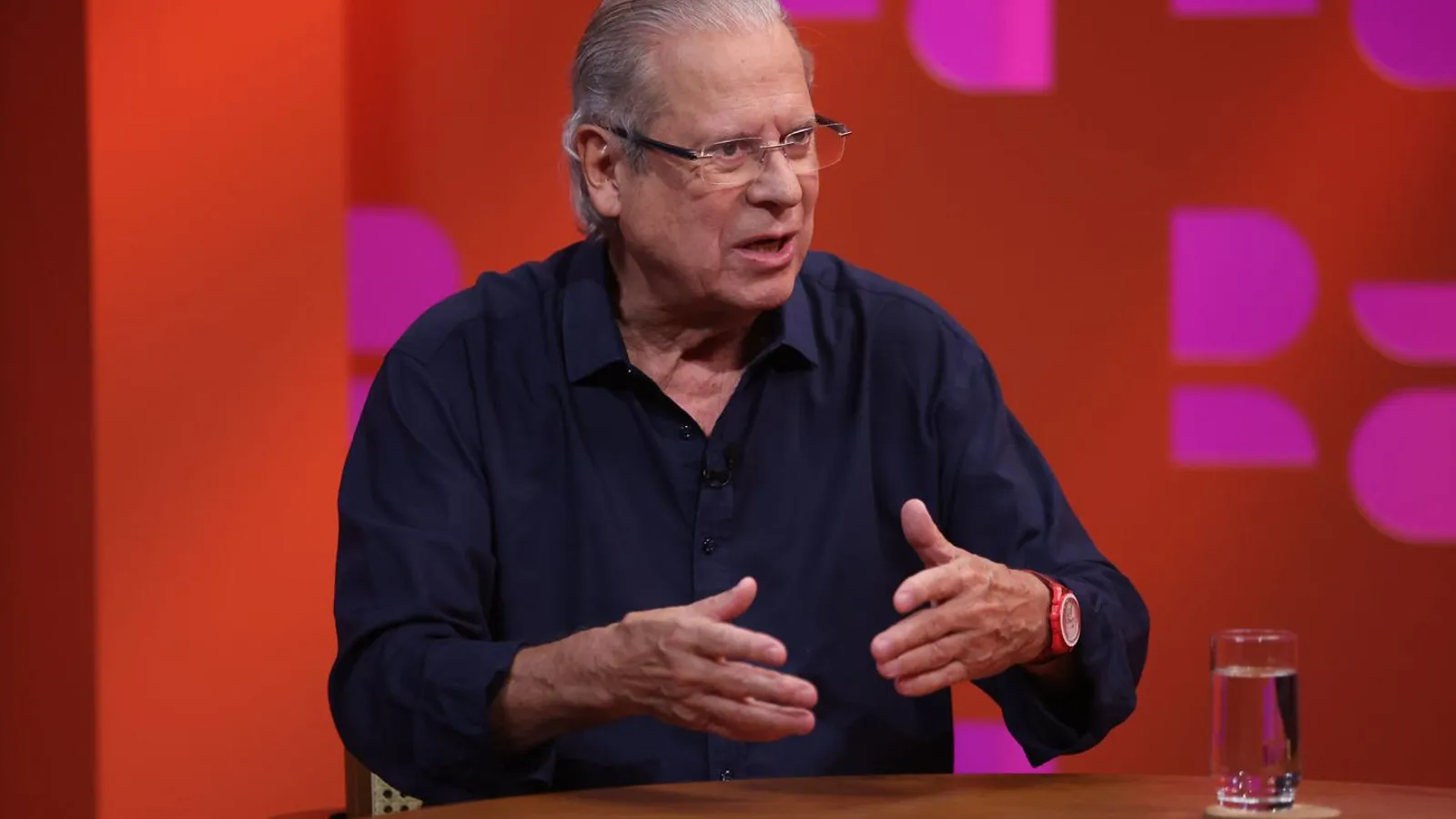 Condenado no Mensalão, petista José Dirceu anuncia que será candidato em São Paulo