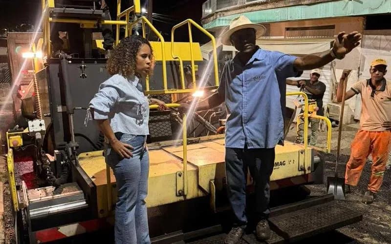 Prefeitura de Gandu realiza recuperação asfáltica em toda cidade