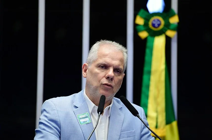 Ex-presidente do INSS é preso em operação da PF sobre descontos ilegais