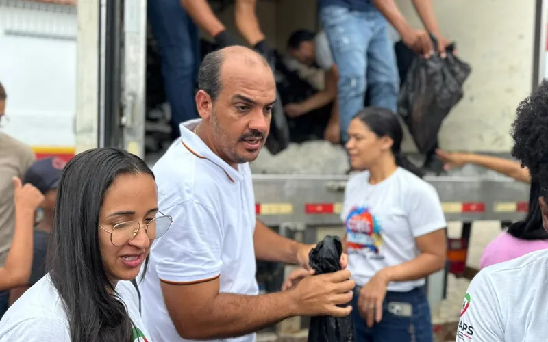 Gabriel de Parísio celebra sucesso na entrega de peixe na Semana Santa e parabenize equipe pelo empenho