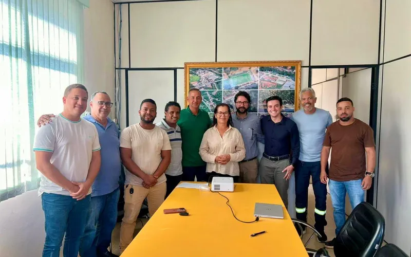Prefeita de Teolândia se reúne com mineradora para discutir mineração de bauxita no município