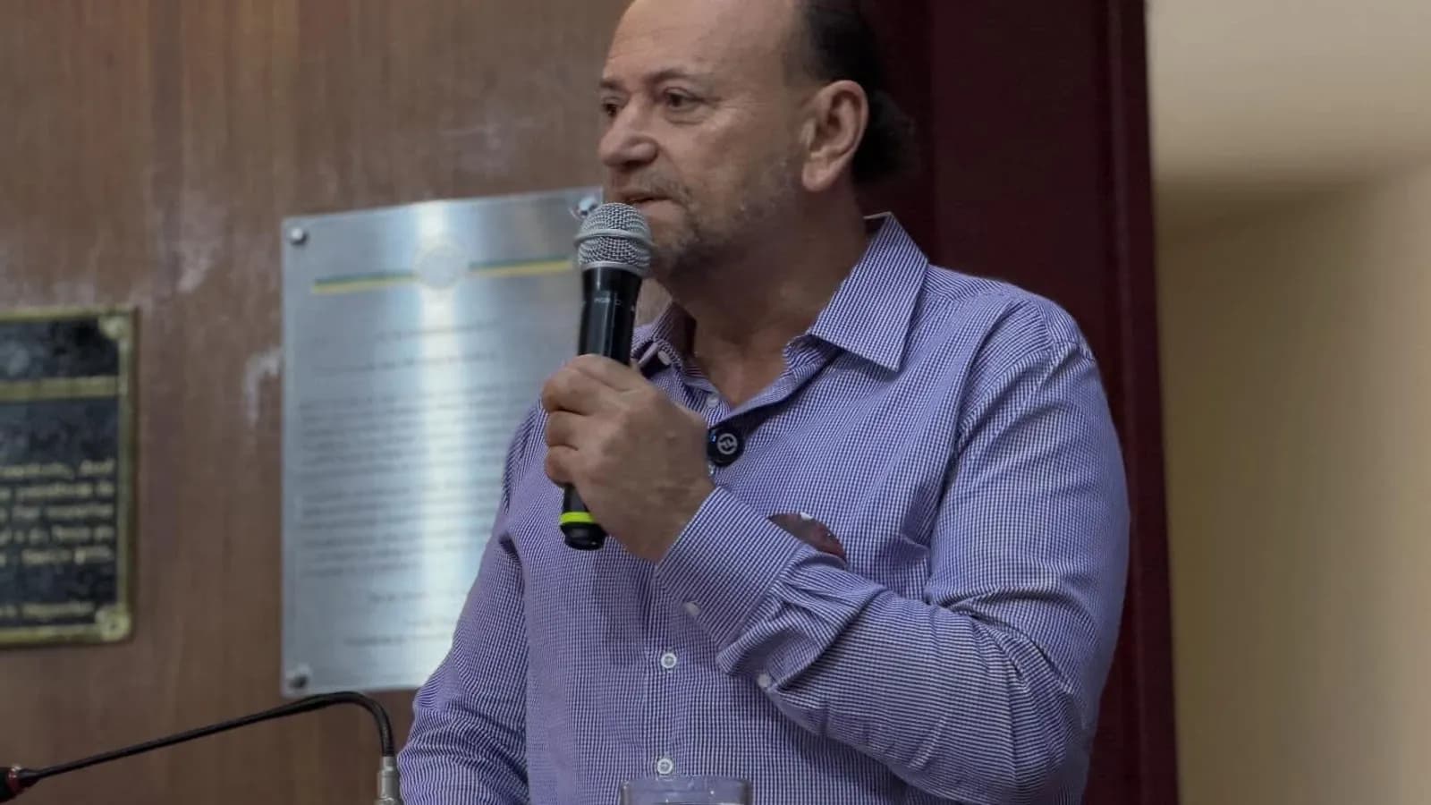 Presidente do PT diz que até agora nada vincula Lulinha a desvio de recursos do INSS