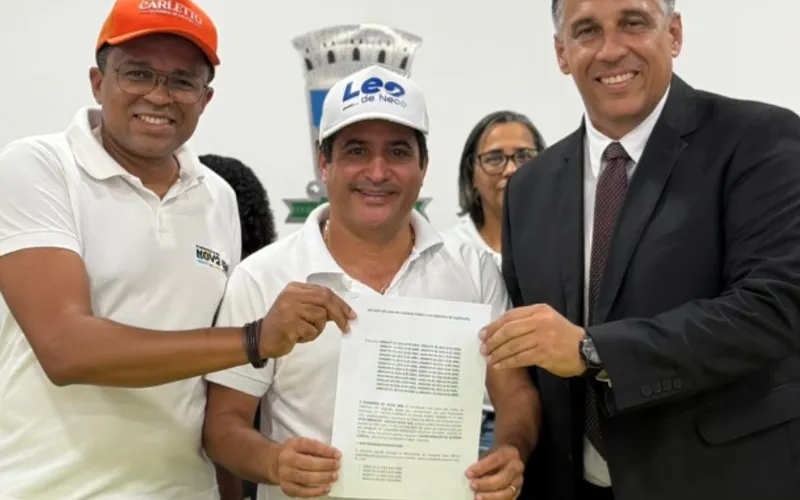 Prefeito de Nova Ibiá firma acordo com APLB e garante pagamento de mais de R$ 1 milhão em débitos da educação