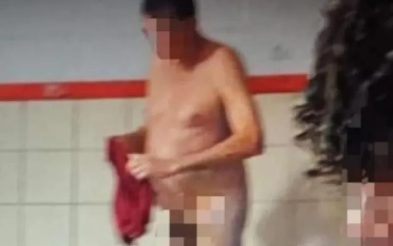 Professor fica pelado em sala de aula de escola estadual no interior da Bahia