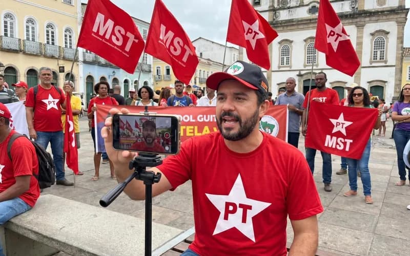 PT busca candidatos “influenciadores” para competir bolsonaristas nas redes sociais