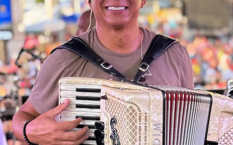 Targino Gondim é mais uma atração confirmada na Festa da Banana em Teolândia