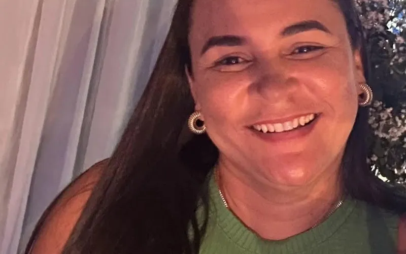 Mulher morre após moto que pilotava colidir com cavalo solto na BR-101, em Gandu