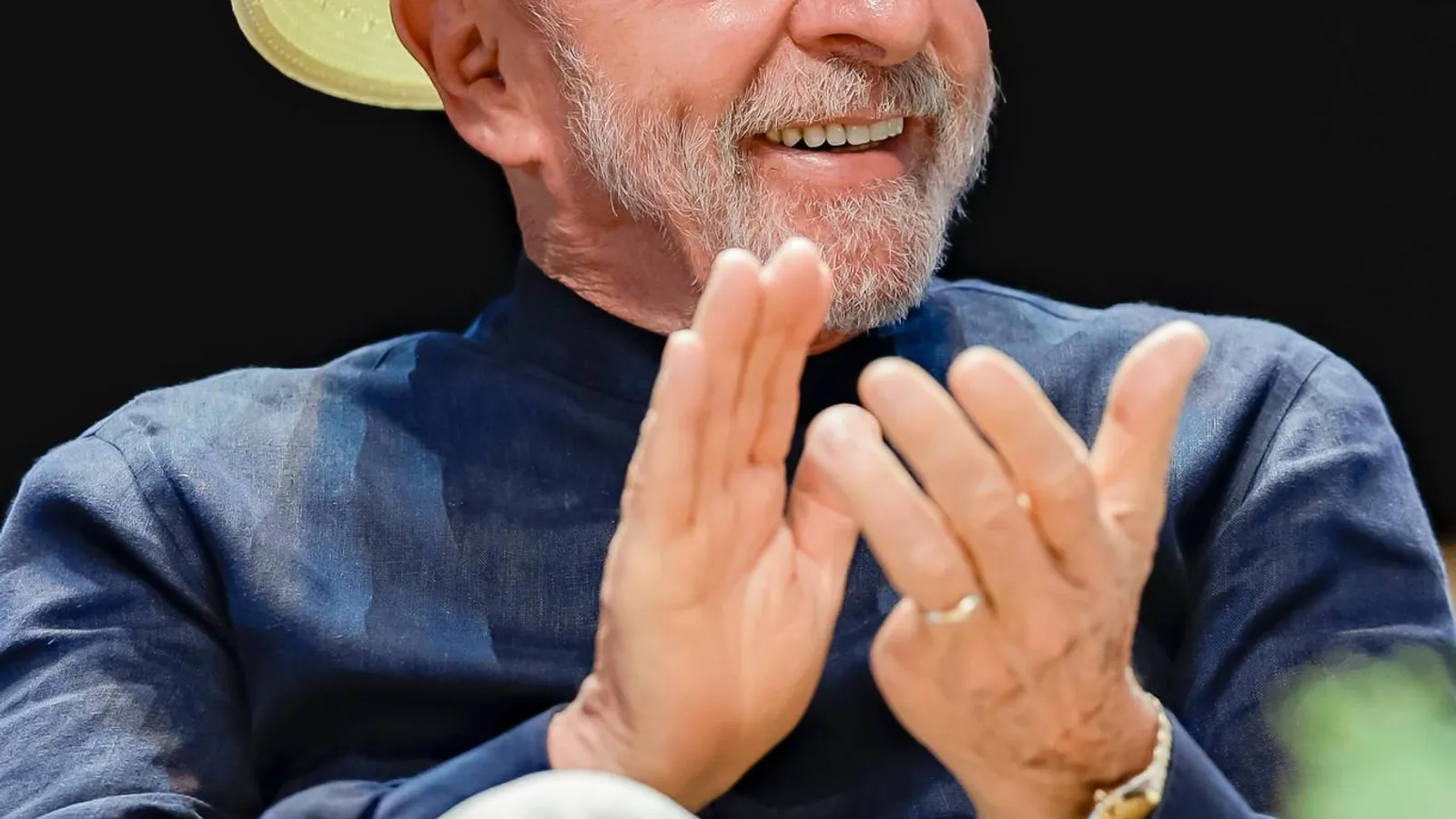 Com dificuldades até pra falar o português, Lula critica quem fala inglês no Brasil
