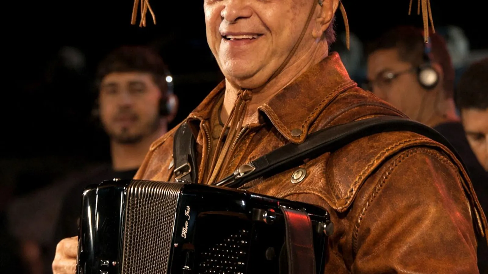 Flávio José ameaça cancelar shows no São João da Bahia após decisão do MP