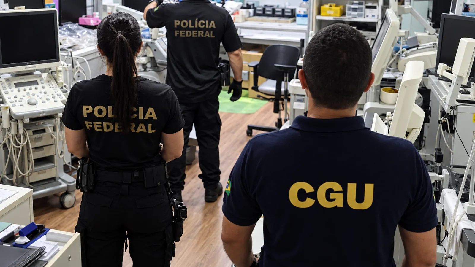 Agentes da PF e CGU cumprem mandados na Bahia