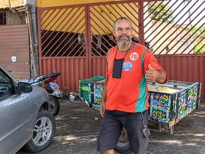 Bolsonarista venceu aposta contra petista e levou para casa um Palio