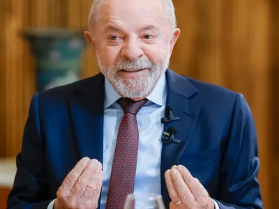 Lula diz que Lulinha pagará “preço muito alto” se estiver envolvido no caso do INSS