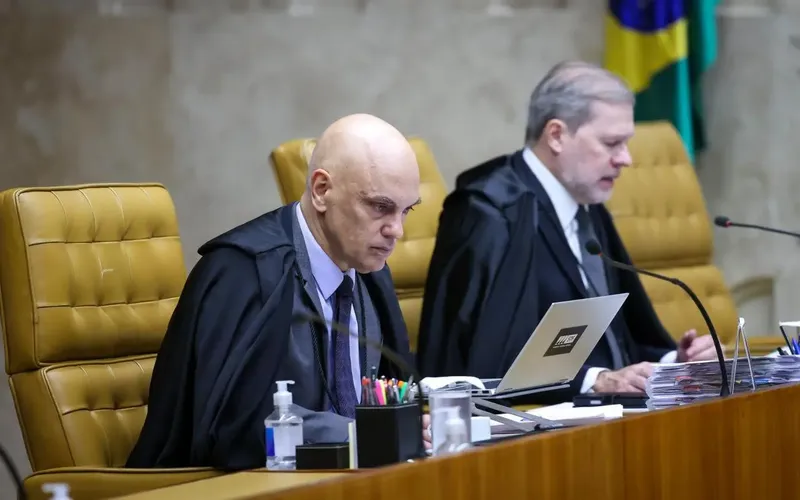 Relatório da PF expõe mensagens entre Vorcaro e Moraes, contratos milionários e encontros antes da prisão