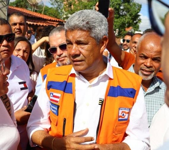 Após alta rejeição em pesquisa, Jerônimo tenta criar narrativa de que ACM Neto 