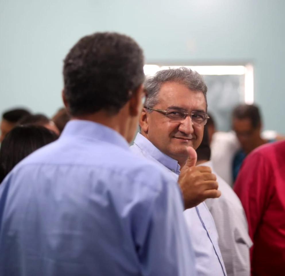 Mais uma possível baixa na base de Jerônimo: Ex-prefeito de Juazeiro ensaia desembarque e pode anunciar ida para oposição em dezembro