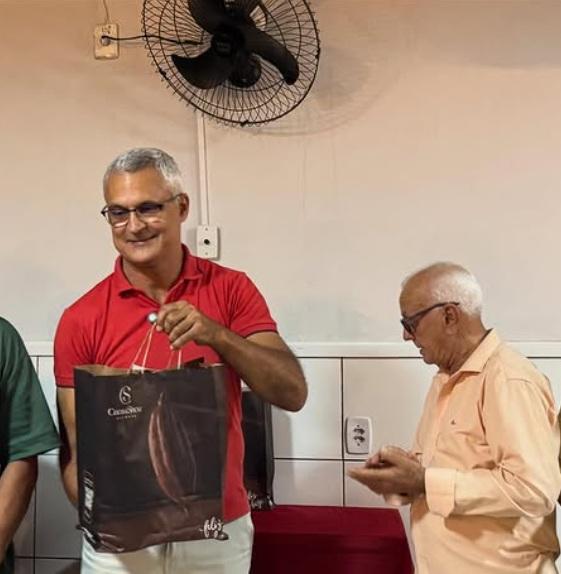 Prefeitura de Apuarema publica lista de exonerações que atinge dez servidores comissionados