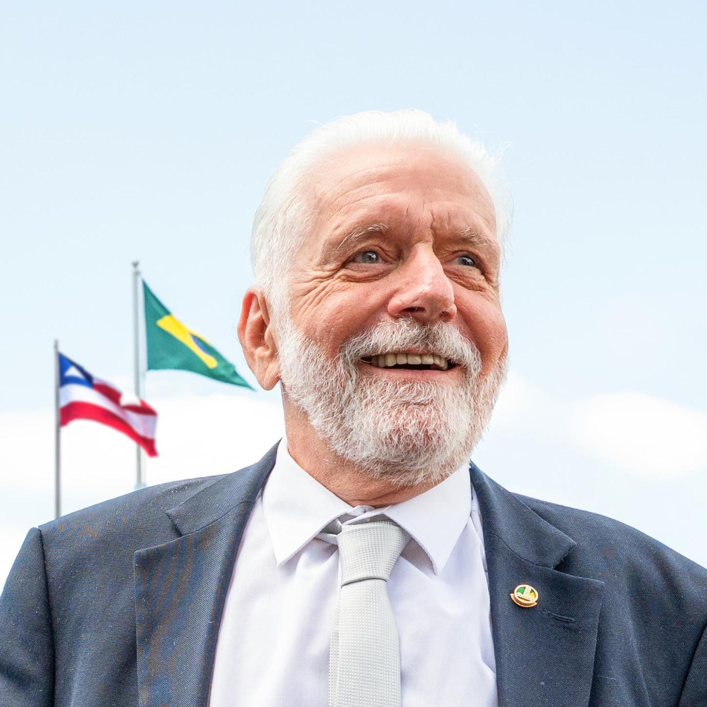 Jacques Wagner articulou indicação de Lewandowski ao Banco Master antes de ex-ministro assumir ministério de Lula