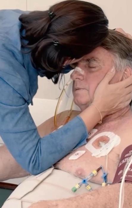 Michelle diz que ouviu Bolsonaro pedindo para 