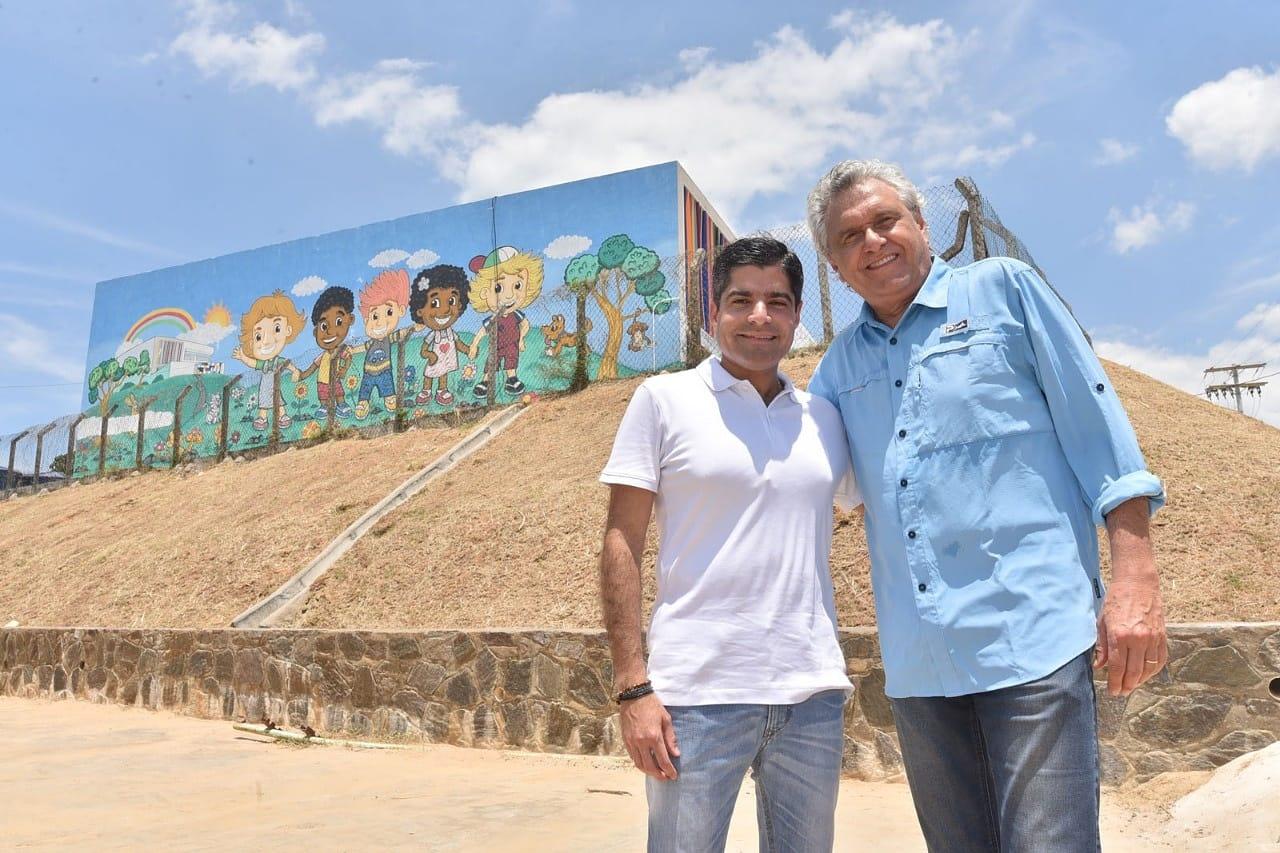 Ronaldo Caiado desmente fake news e nega crise com ACM Neto