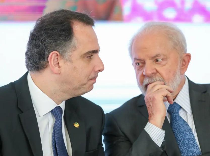 Desesperado por palanque político em Minas Gerais, Lula tenta convencer Rodrigo Pacheco à disputar o governo do estado