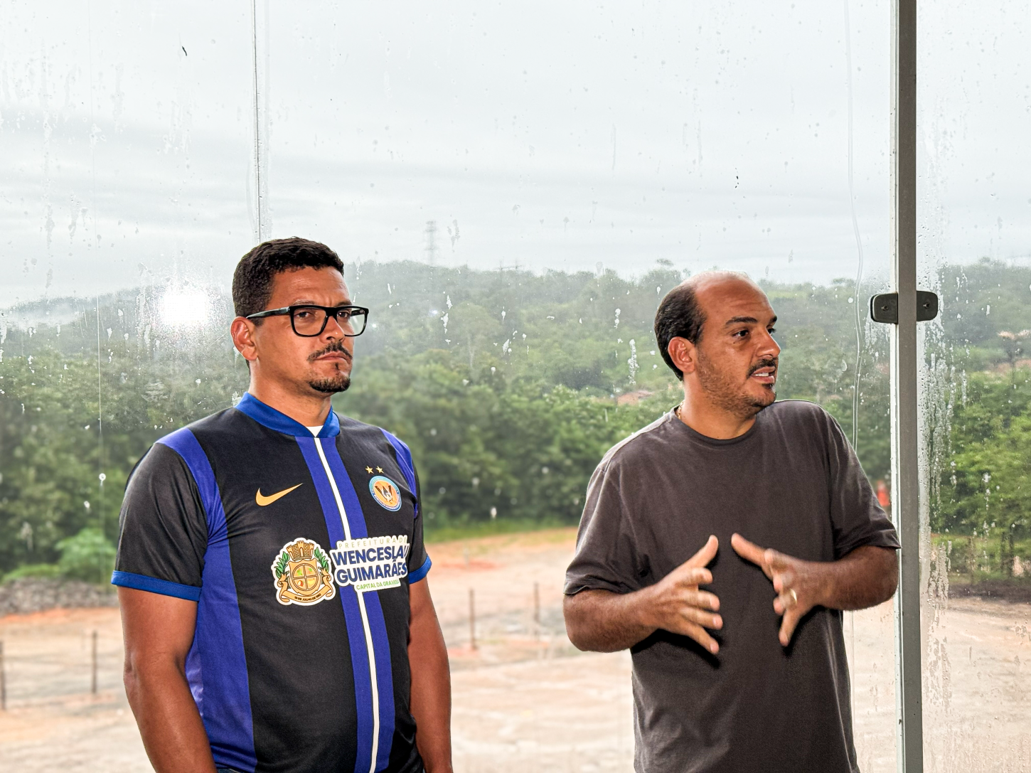 Gabriel de Parísio reúne equipe de governo e passa a monitorar estradas vicinais em Wenceslau Guimarães 