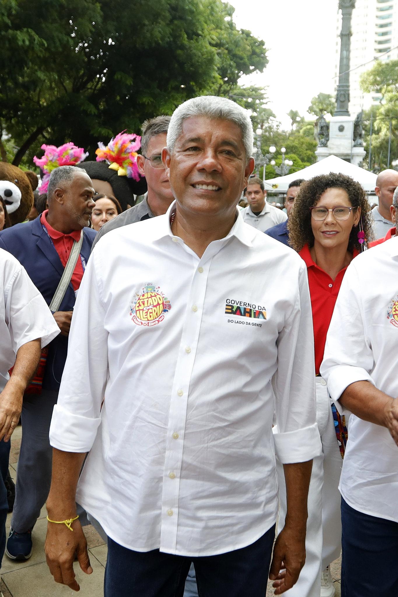 Jerônimo não cumpre promessa feita em 2022 e deixa mais de 220 pacientes estão em estado grave na Fila da Regulação