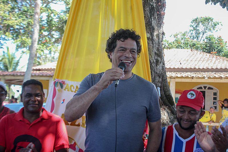 PT parte para o desespero em São Paulo e tenta convencer ex-jogador a disputar governo contra Tarcísio