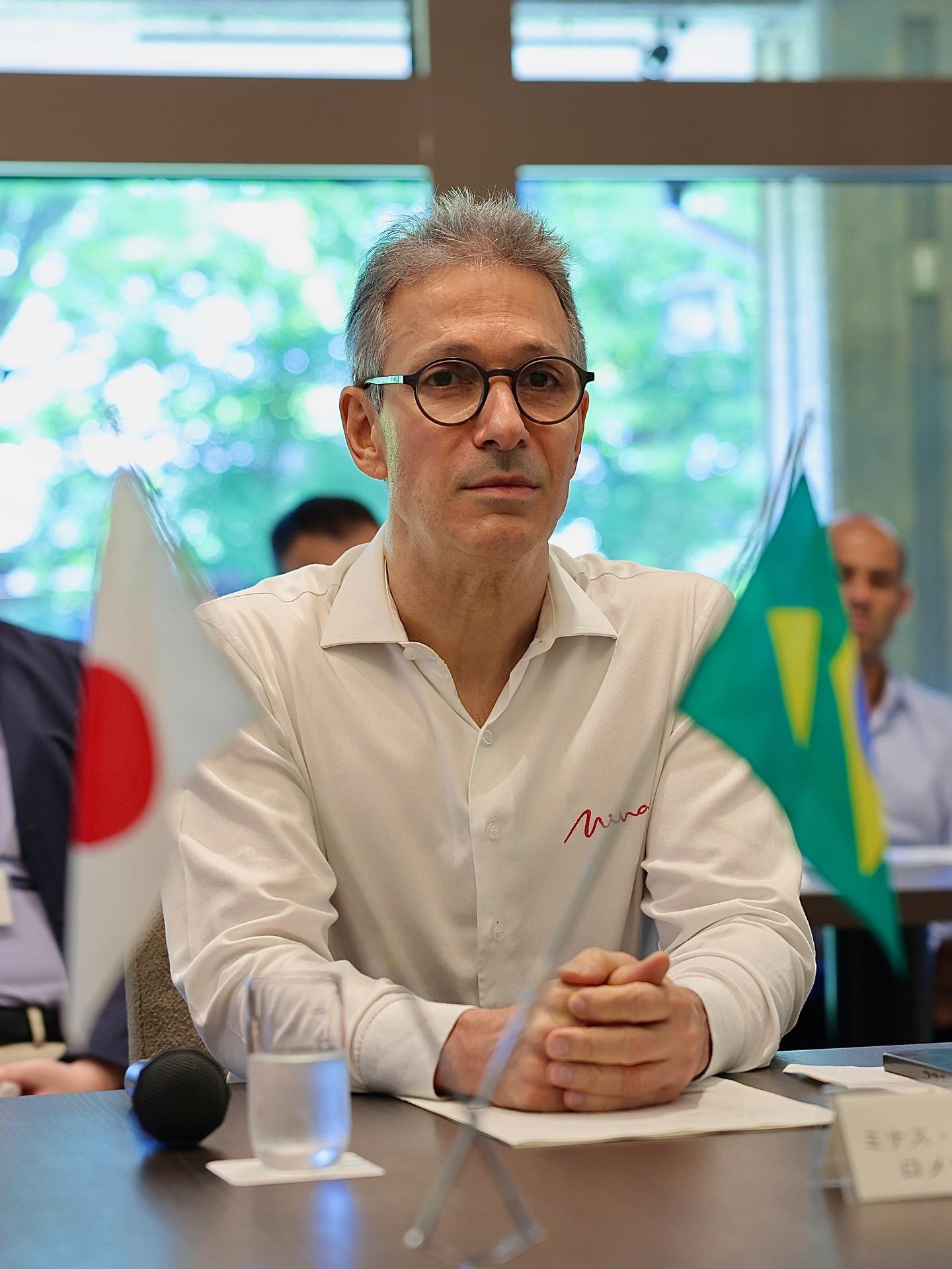 Com apenas 3% nas pesquisas, Zema diz que não tem interesse de ser vice de Flávio Bolsonaro