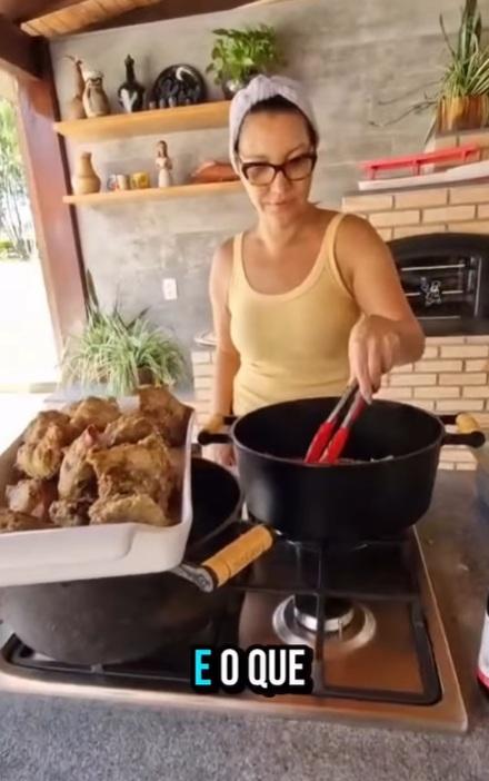 Deputado pede apuração sobre origem de paca preparada por Janja e servida a Lula