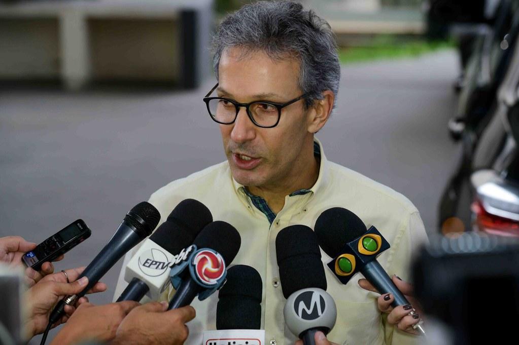 Ex-governador de Minas deve ser incluído no inquérito das fake news, pede ministro do STF