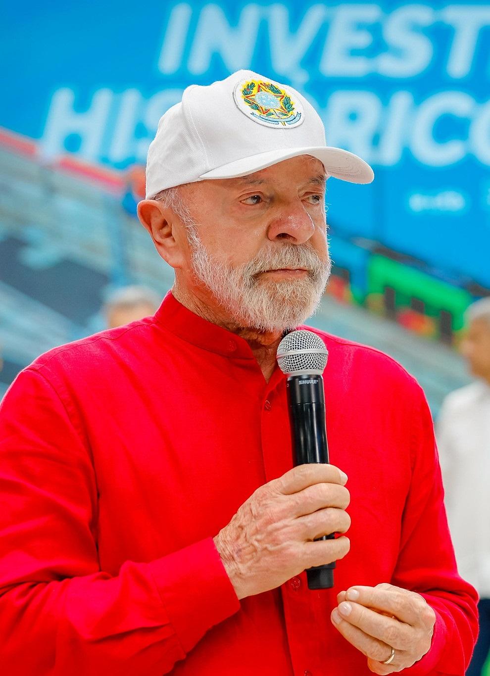 Lula diz que fez “mais que todos os ex-presidentes juntos” e que não há razão para governar para os ricos