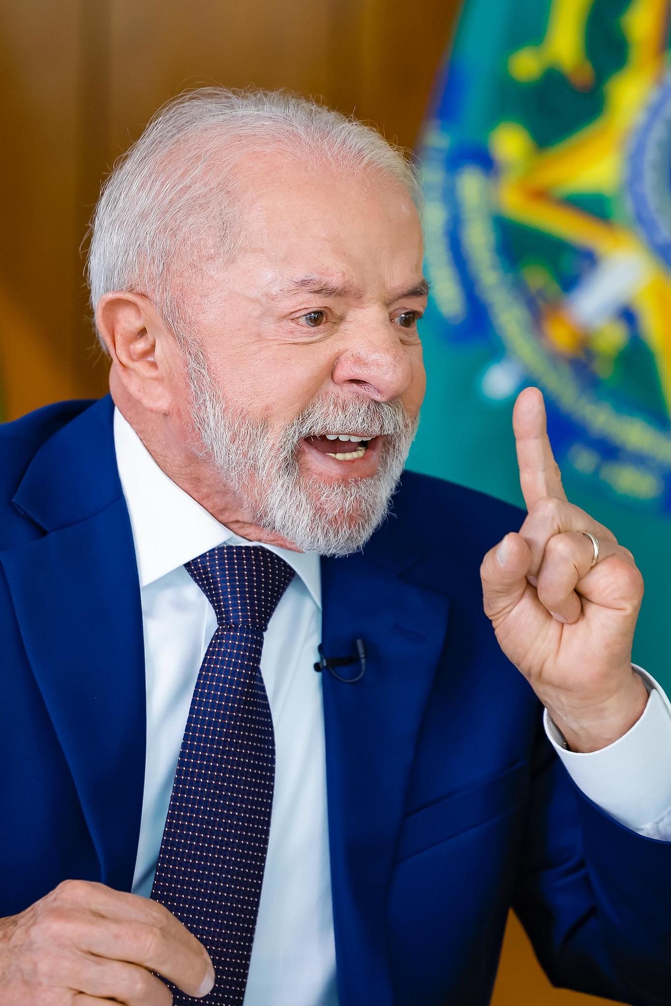 Lula diz que pais não conseguem impor limites de internet aos filhos e volta a defender regulação das redes sociais