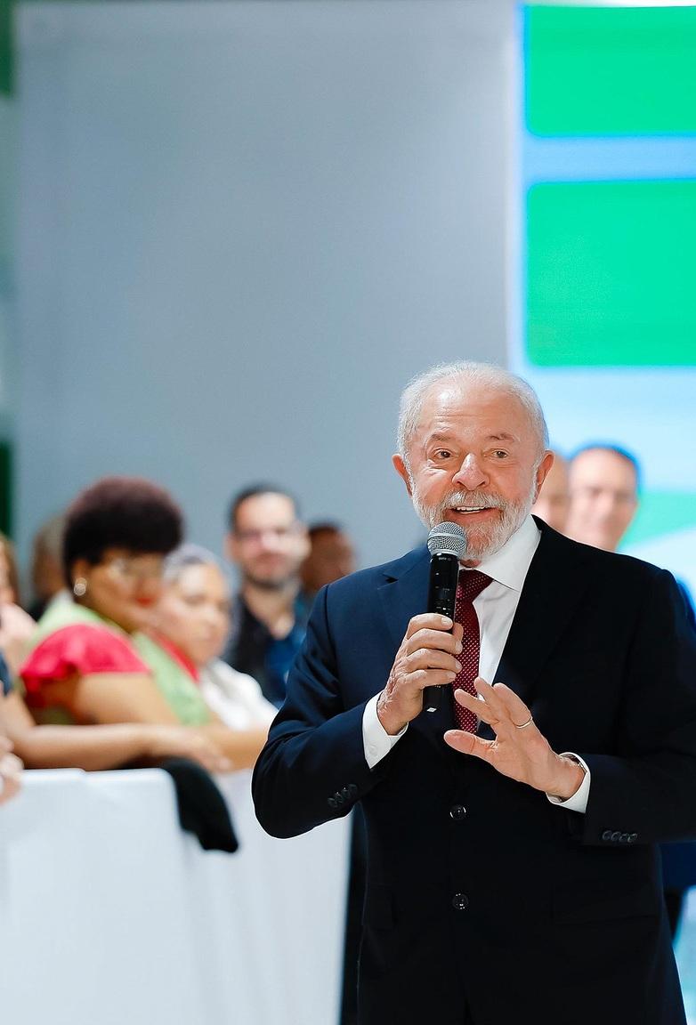 Lula fala bobagem durante evento, incita Donald Trump e coloca o país em risco 