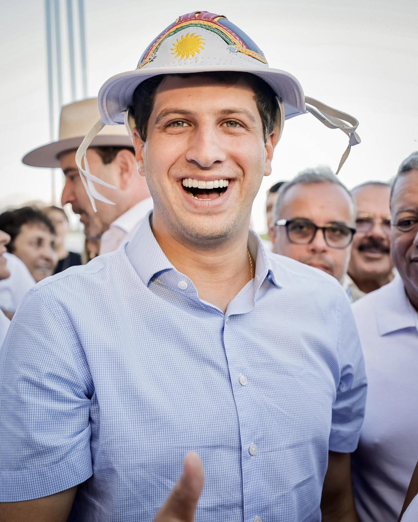 Pesquisa coloca João Campos com 50% das intenções de voto pelo governo de Pernambuco