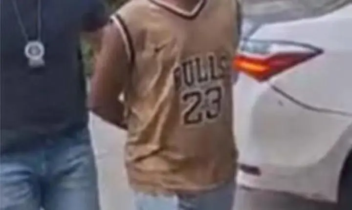 Ambulante é preso após tentar vender churrasquinho de R$ 10 mil para turista no Rio