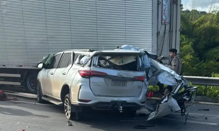 Cantor que fazia cover de Igor Kannário morre em acidente na BR-116 em Feira de Santana