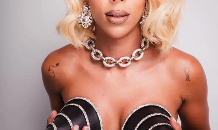 Erika Hilton quer R$ 10 milhões de indenização do apresentador Ratinho por transfobia