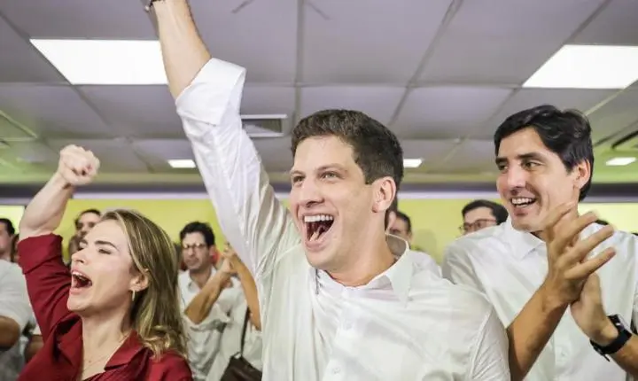 João Campos lidera corrida pelo governo de Pernambuco 