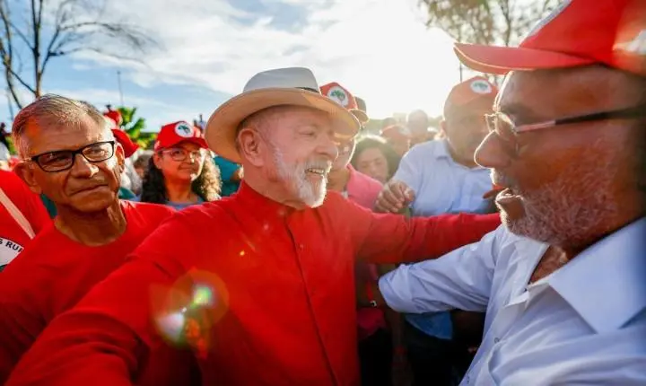 Lula aparenta desespero e faz nova visita à Bahia para tentar conter avanço de rejeição