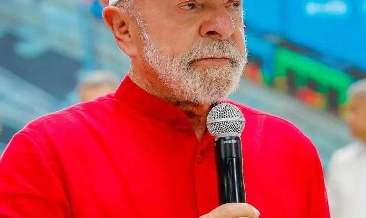 Lula diz que fez “mais que todos os ex-presidentes juntos” e que não há razão para governar para os ricos