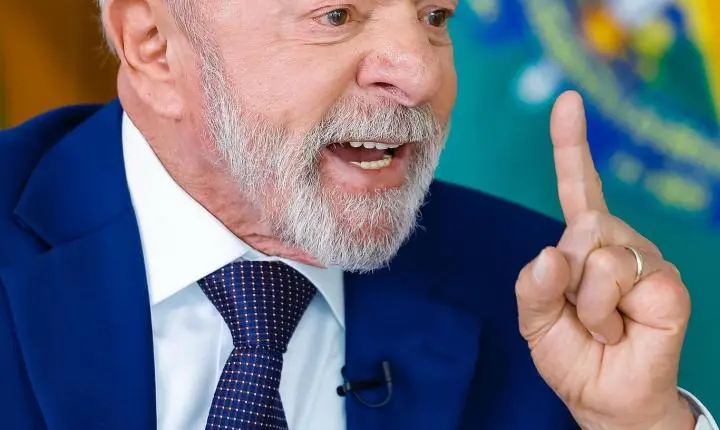 Lula diz que pais não conseguem impor limites de internet aos filhos e volta a defender regulação das redes sociais