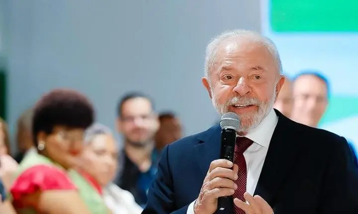Lula fala bobagem durante evento, incita Donald Trump e coloca o país em risco 