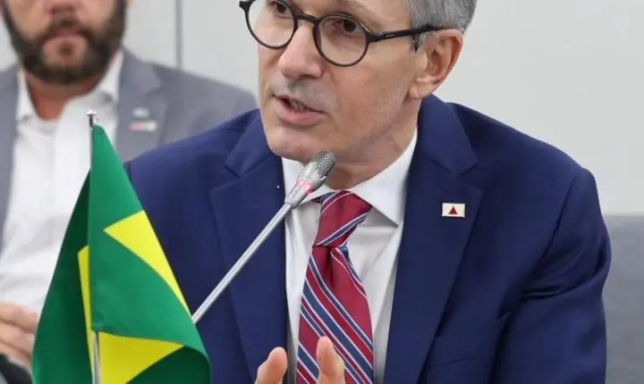 Tentando conquistar votos bolsonaristas, Romeu Zema ataca STF e diz que todos os ministros merecem prisão