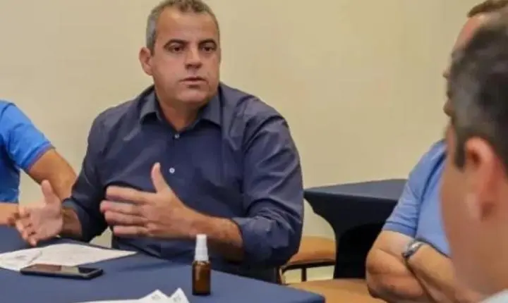 Vereador da Bahia defende matança para cães de ruas que não forem adotados 